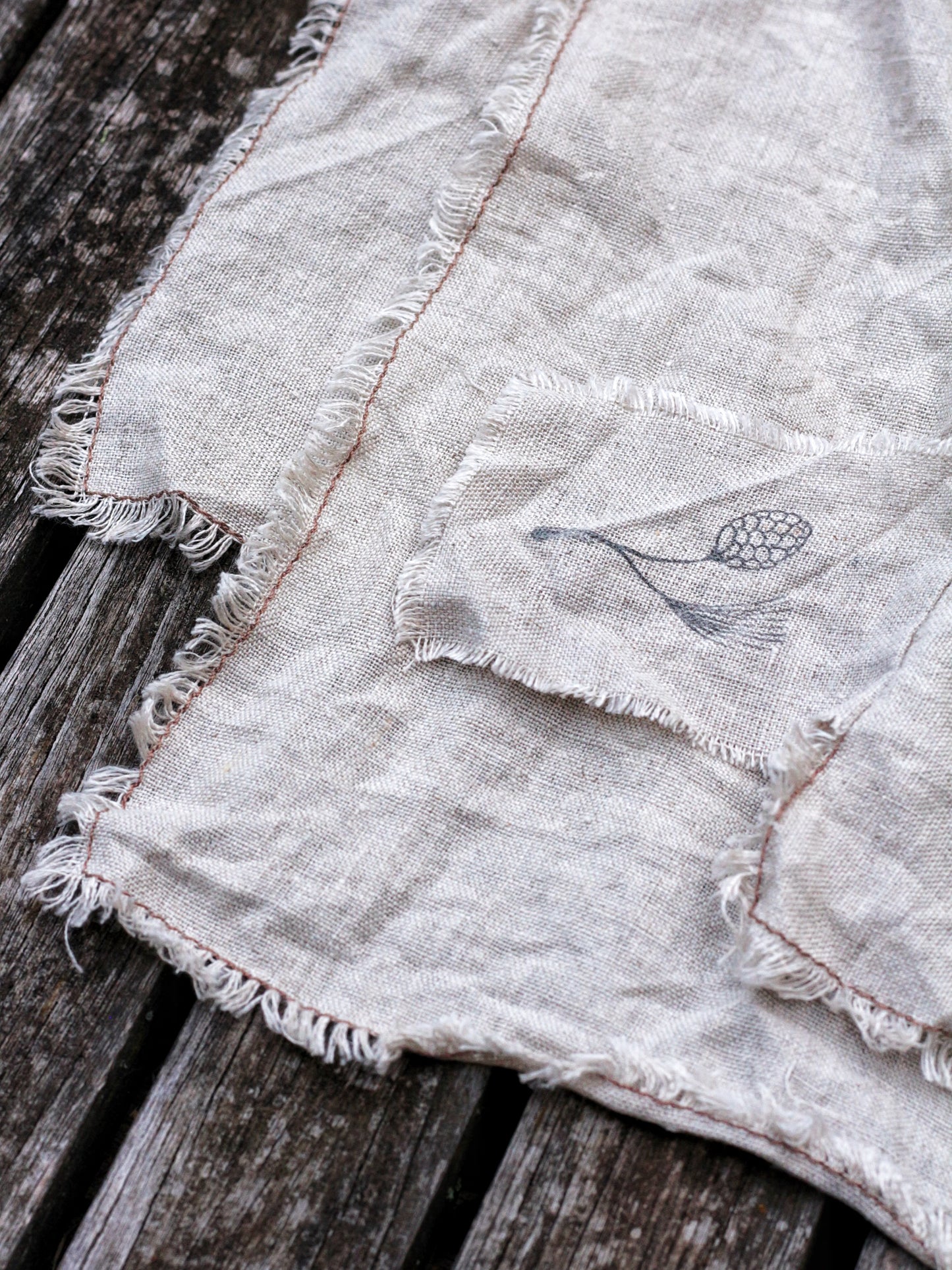 Fringed napkin